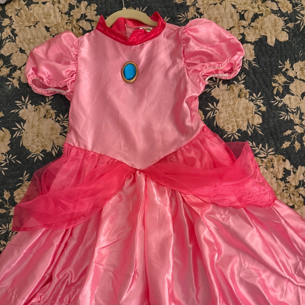 Princess Peach Costume- Girls size 7-8